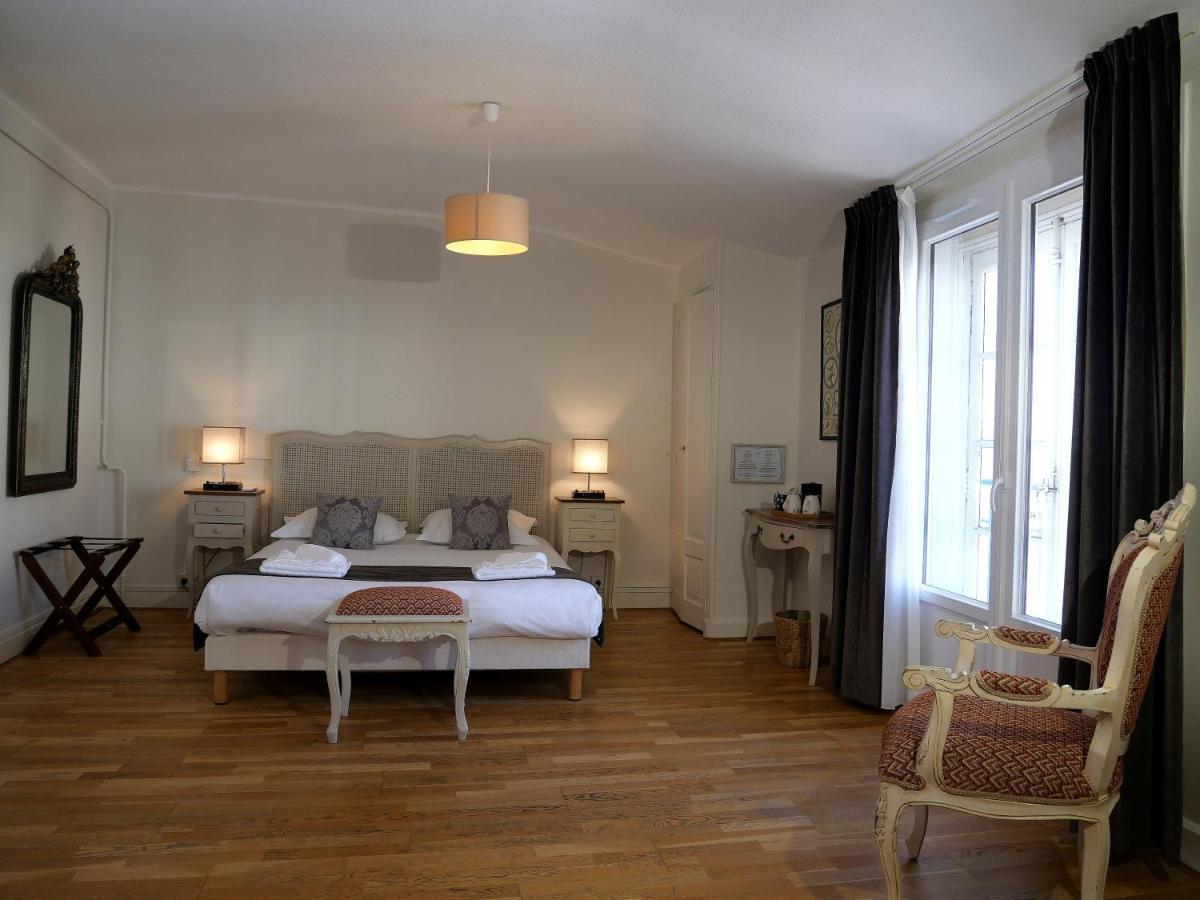 נים Hotel De L'Amphitheatre מראה חיצוני תמונה